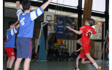 BRIENNE HAND-BALL