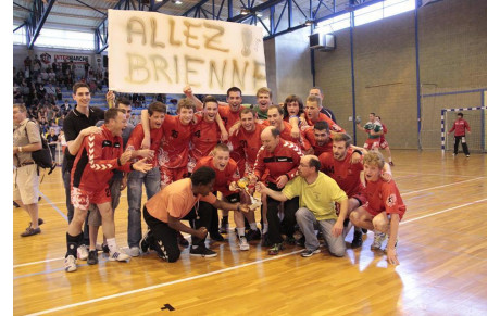 BRIENNE HANDBALL !!!!